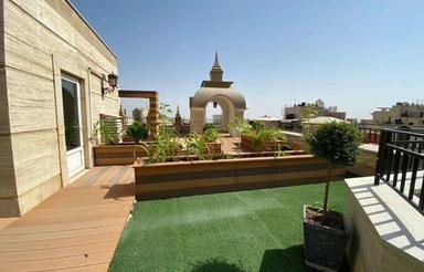 برج باغ شیشه ای در قلب چیتگر