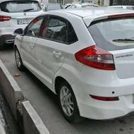 ام وی ام 315 هاچبک