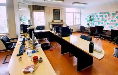 اجاره اداری 180 متری نبش خیابان 55 یوسف آباد