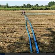 آبیاری قطره ای زمین کشاورزی