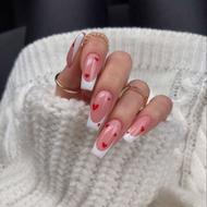 مدل برای ناخنکاری