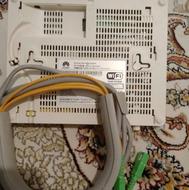 یک عدد مودم HuAWEI مدلHG8245H داری 4کانال ورودی2 کانال خروجی