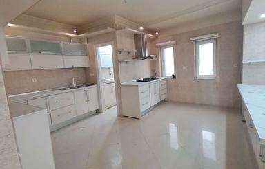 فروش آپارتمان 195 متر در خیابان ساری لوکیشن عالی