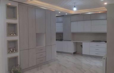 طبقه اول140متری3خوابه نوسازباپارکینگ وآسانسور