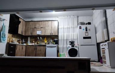 یک واحد آپارتمان 85 متری