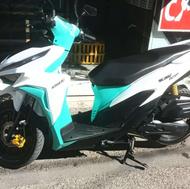 کیلیک 150 سفید آبی ادامسی