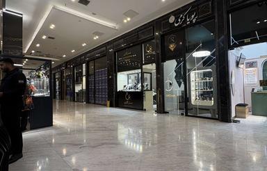 اجاره تجاری و مغازه 17 متر در هروی/همکف موقعیت عالی