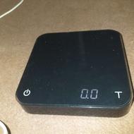 ترازو دیجیتال آکایا