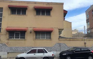 فروش یک بابت منزل ویلایی در دو طبقه مجزا و یک زیرزمین بزرگ