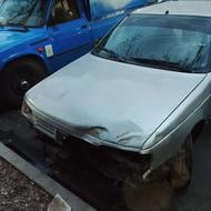 سقف و ستون و موتور و جعبه بدون رنگ از دو بغل تصادف کرده