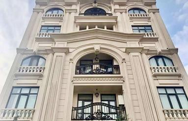 واحد نوساز 130 متری در ادیب،خوش نقشه و شیک