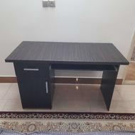 فروش میز تحریر یا میز کامپیوتر ام دی اف در حد نو