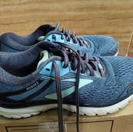 کفش کتانی بروکس اورجینال