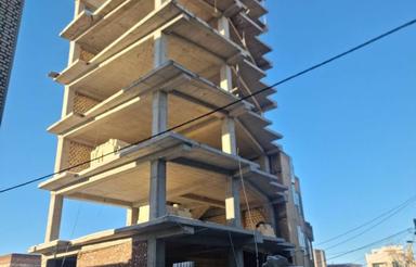 ساختمان در حال ساخت