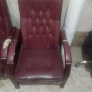 صندلی زرشکی