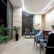 جذب همکار خانم در دفتر املاک کلید طلایی