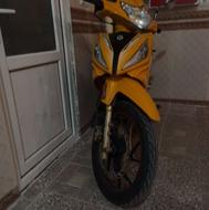 زمرد کویر مدل 1401در حد صفر هستش بیمه تا سال بعد بدون زدگی