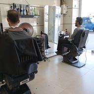 آرایشگر یا کارآموز اقا