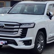 تویوتا لندکروز سفید مدل2025 صفرخشک