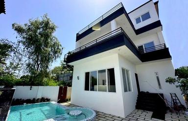 370 متر ویلای استخردار وازیوار 