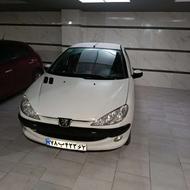 فروش خودرو است. دی وی 8