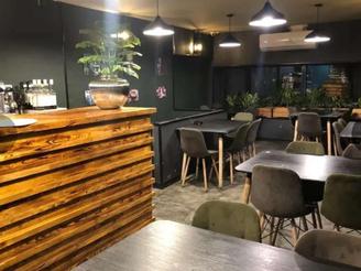 رهن کافه با لوازم کامل