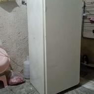 یخچال از اول دسته خودمون بوده درش باز مانده گازش رفته