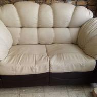 مبل چرم. سالم