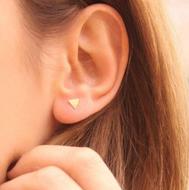 گوشواره های میخی