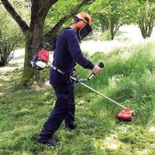 علف زنی،چاله کنی،چیدن و هرس باغ چای با دستگاه