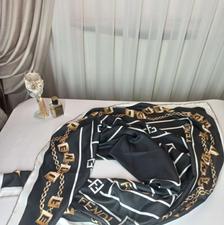 شال و روسری و کیف کیفیت عالی و قیمتی باورنکردنی