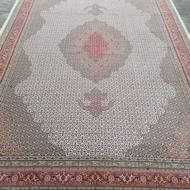 فرش 9 متری تک ماشینی سالم و تمیز