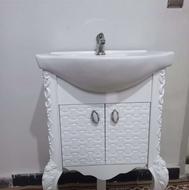 روشویی کابینت دار با شیر اهرمی و شلنگ هاش