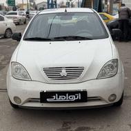 تیبا صندوق دار (بنزینی) 1395 سفید