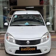 رنو ساندرو 1396 سفید