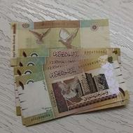 فروش تعدادی اسکناس