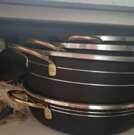 قابلمه های سرویس با یک ماهی تابه