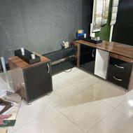 میز مدیریت در حد