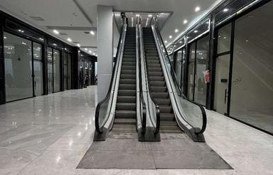 رونیکا مال 33 متر در پونک