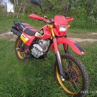 تریل ایکس ال 200