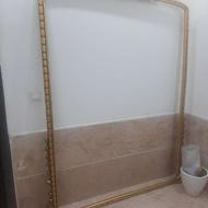 چهار چوب آیینه کنده کاری شده