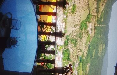 خانه ویلایی نقلی با چشم انداز عالی