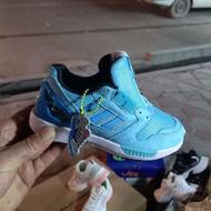 کتونی های بچگانه