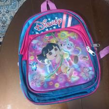 گیف مدرسه ای دوخترانه