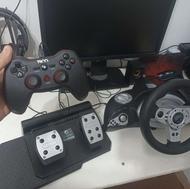 فرمان و پدال گیمینگ به همراه دسته
