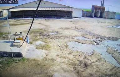 مرغداری 2 سالنه اب گاز برق اماده