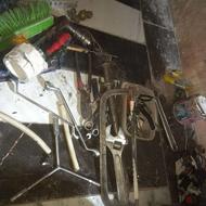 تعدادی آچار فروشی