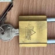 قفل آویز سایز 40 و 45 برنجی