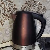 کتری برقی سالم و تمیز