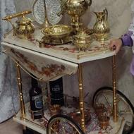 میزبار کنار سالن